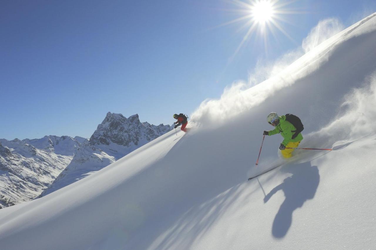 Hotel Schwarzer Adler Pettneu am Arlberg Luaran gambar