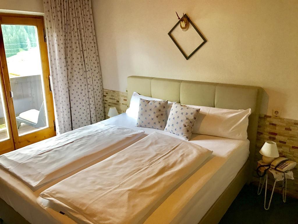 Hotel Schwarzer Adler Pettneu am Arlberg Luaran gambar